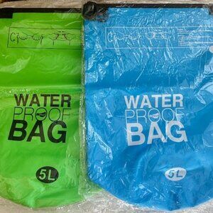 NuPouch 5L Water Proof Bag *Brand New* w/ carry strap